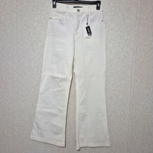 NWT Express White Flare Wide Leg Jeans Chic Design..SIZE:6R